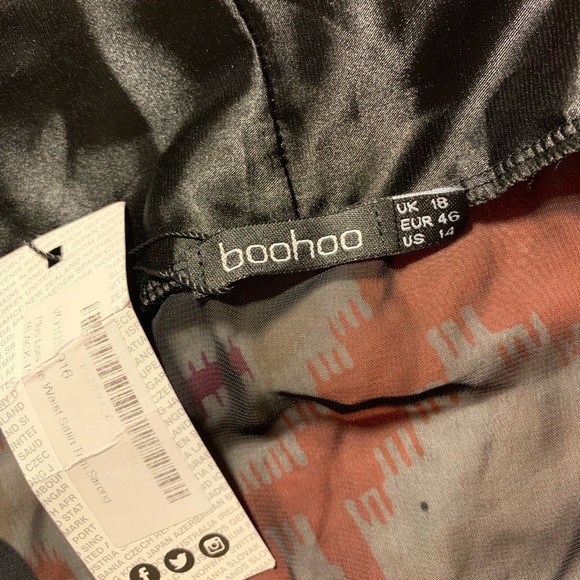 Plus size cover up - Picture 5 of 6